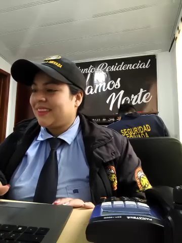 DULCE__26 live cam screenshot malefemale from Colombia on Token.Show — Token Tipping & Live Cams — screenshot #1